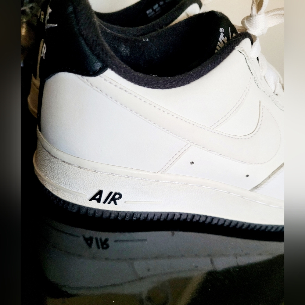 Nike Air Forse 1 Unisex Mens 7/Womens 8.5 White/Black Leather Sneakers - Picture 14 of 16
